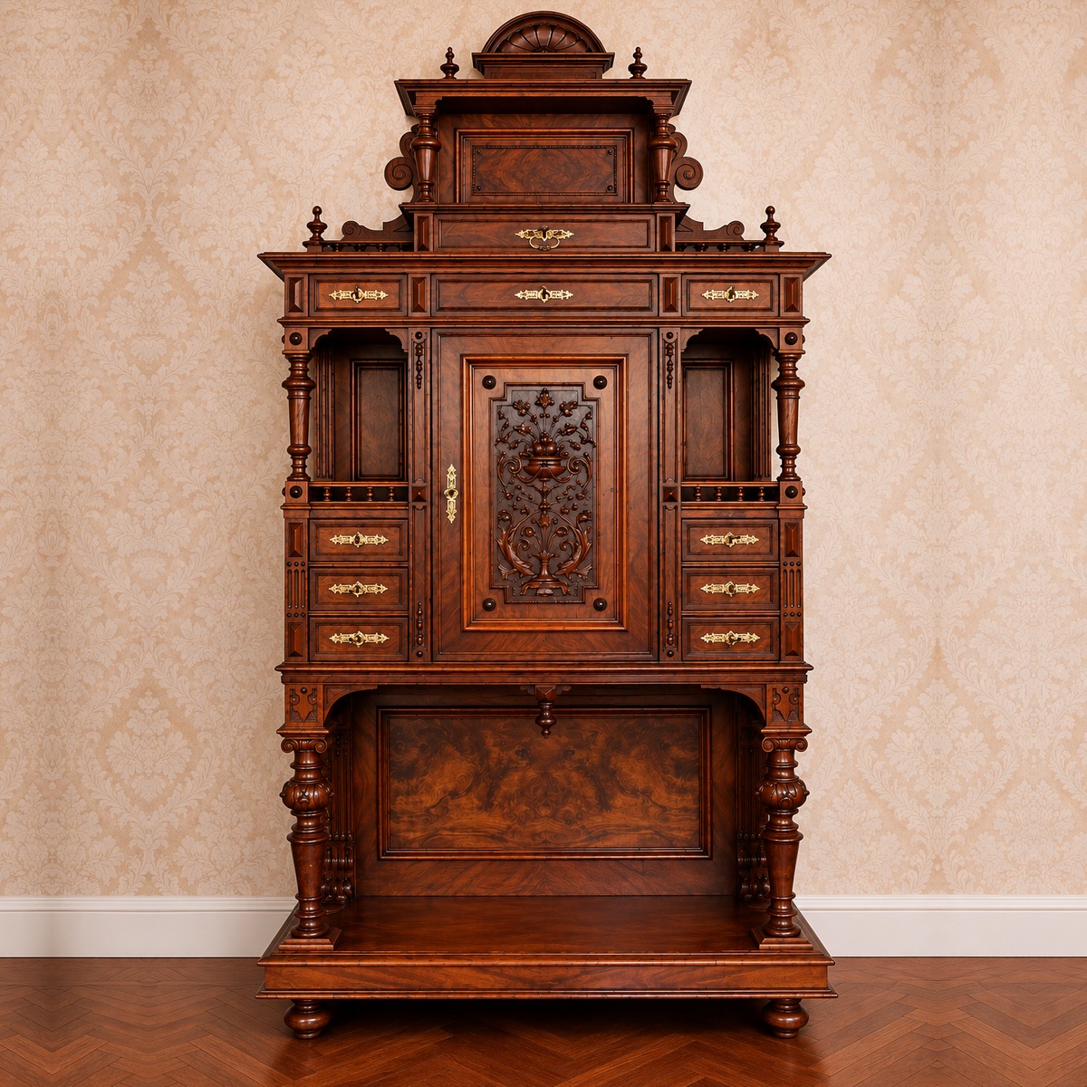 Kabinettschrank der Hoftischlerei Julius Groschkus, Nussbaum um 1890 – Gesamtansicht