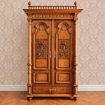 Herausragender Kleiderschrank der Hoftischlerei Julius Groschkus, Gründerzeit, Eiche