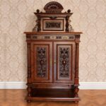 Salonvertiko Gründerzeit Nussbaum um 1880 – Gesamtansicht